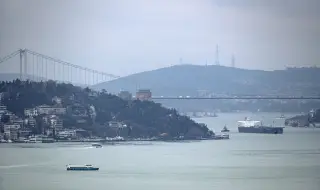 Кораб, плаващ от България за Израел, аварира в Дарданелите