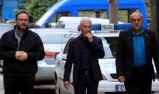 Повторно снеха отпечатъци от Волен Сидеров