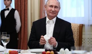 Путин, палатът на Черно море и най-големият подкуп в историята