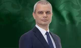 Костадин Костадинов поиска оставката на министъра на външните работи за цялостната политика, която води правителството