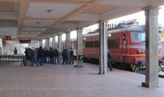 Повече вагони в празничните влакове до 6-ти януари