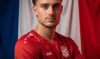 CSKA 1948 signed an attacking midfielder from Dijon, midfielder left for Grenoble 