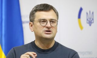 Кулеба: Страните от НАТО незабавно да увеличат производството на оръжия!