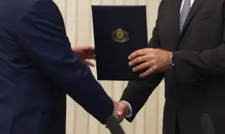 Президентът трябва да връчи проучвателен мандат на ГЕРБ