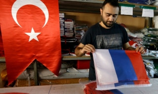 Турски дипломат избяга в Русия