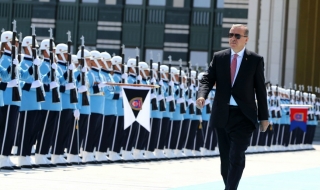 Турските власти издадоха заповед за ареста на Хакан Шюкюр