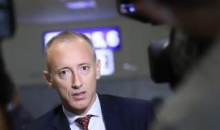 Вълчев към училищата: Не събирайте пари от родители 