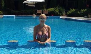 Венета Райкова няма търпение да се съблече