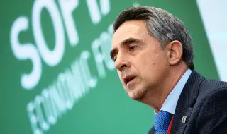 Плевнелиев за оставката на Радев: За мен това е сериозно падение на българската демокрация