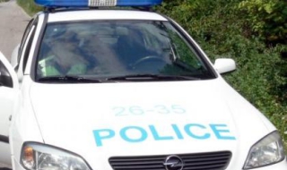 Задържаха 22-годишен, катастрофирал с краден от него джип