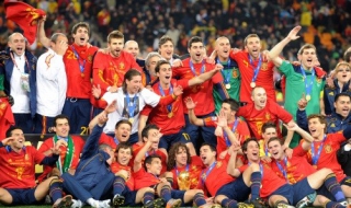 Испания се измъчи с Хърватия, но накрая победи