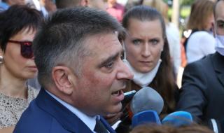 Кирилов за забраната си да пише във фейсбук: Уважавам мнението на премиера