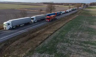 Киев: Полски шофьори вдигнаха блокадата на един граничен пункт с Украйна