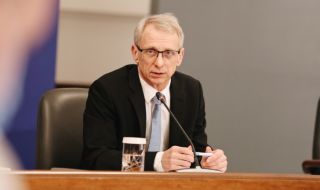 Премиерът отговаря на въпроси във Фейсбук