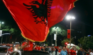 Албанските футболисти ще получат дипломатически паспорти