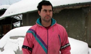Кравар изроди първородния си син, не му трябвал лекар