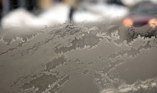 Лавина затвори пътя Перник-Кюстендил