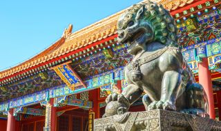 Пекин предупреди САЩ: Ще съкрушим решително всички опити за обособяване на Тайван