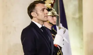 Макрон заминава за Кипър