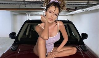 Моника Валериева стана за смях  със СНИМКА на голите си крака