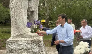 Зарков от лозето на Габровски: Социализмът има почва у нас