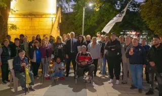 Kostadin Kostadinov received a tapestry with the Freedom Monument