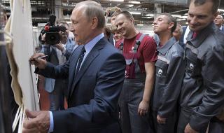 Руснаците не очакват подобрение и продължават да пестят