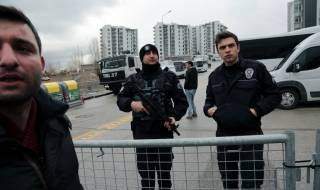 Арести в Истанбул на близки до берлинския атентатор