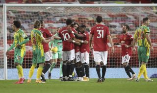 Кой футболист има записани най-много минути през този сезон?