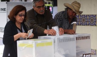 Опозицията води на изборите в Мексико