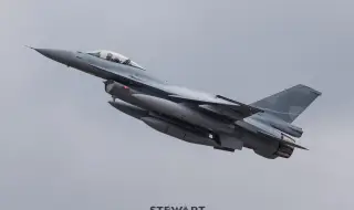 Вторият изтребител F-16 пристига у нас днес