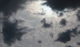 Продължават валежите в Западна България