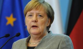 Меркел: Ситуацията в Украйна остава изострена