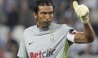 Бекенбауер: Буфон е пенсионер