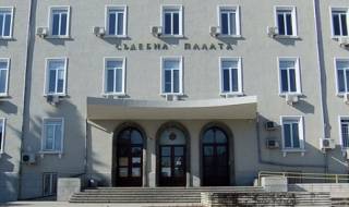 Мъж, пребил сина и сватята си, остава в ареста