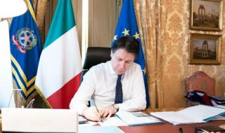 Италия отваря бизнеси, училищата - затворени до септември
