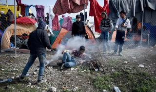 Тежки обвинения срещу Гърция: мигранти са връщани насила в Турция