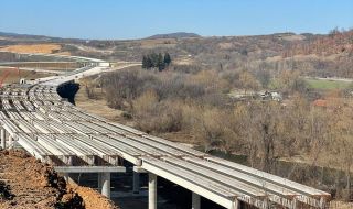 Правителството обезпечи разплащанията за изграждането на АМ „Хемус“