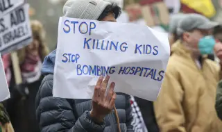 Две деца са загинали при въздушни удари в Газа