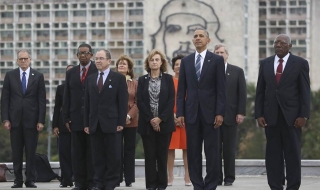 Огнян Дъскарев: Защо Обама се снима пред портрета на Че Гевара?