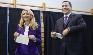 Виктор Понта и етнически германец на балотаж за президентския пост в Румъния