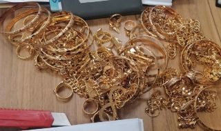 Хванаха контрабандни златни накити за над 80 бона