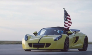 Hennessey Venom GT Spyder - без покрив с 427.4 км/ч