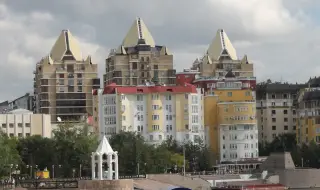 Посторени са повече от палнираните жилища в Казахстан