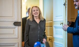 Френската нобелистка Ани Ерно подписа писмо за протест срещу Макрон