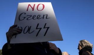 Протест в Милано срещу ковид сертификатите