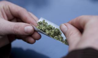 Дрога прати ученичка в болница