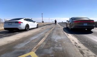 Знаете ли кой е по-бърз: Tesla Model S или Lucid Air? (ВИДЕО)
