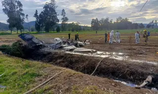 Шестима загинаха при самолетна катастрофа в Колумбия ВИДЕО