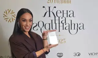 Мария Илиева - една от най-обичаните български певици - навършва 48 г.